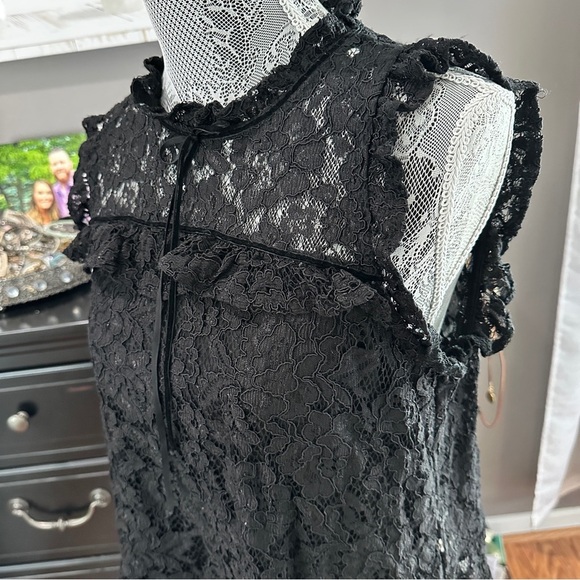 Ambiance Black Lace Mock Neck Date Night Top Large - Picture 4 of 14